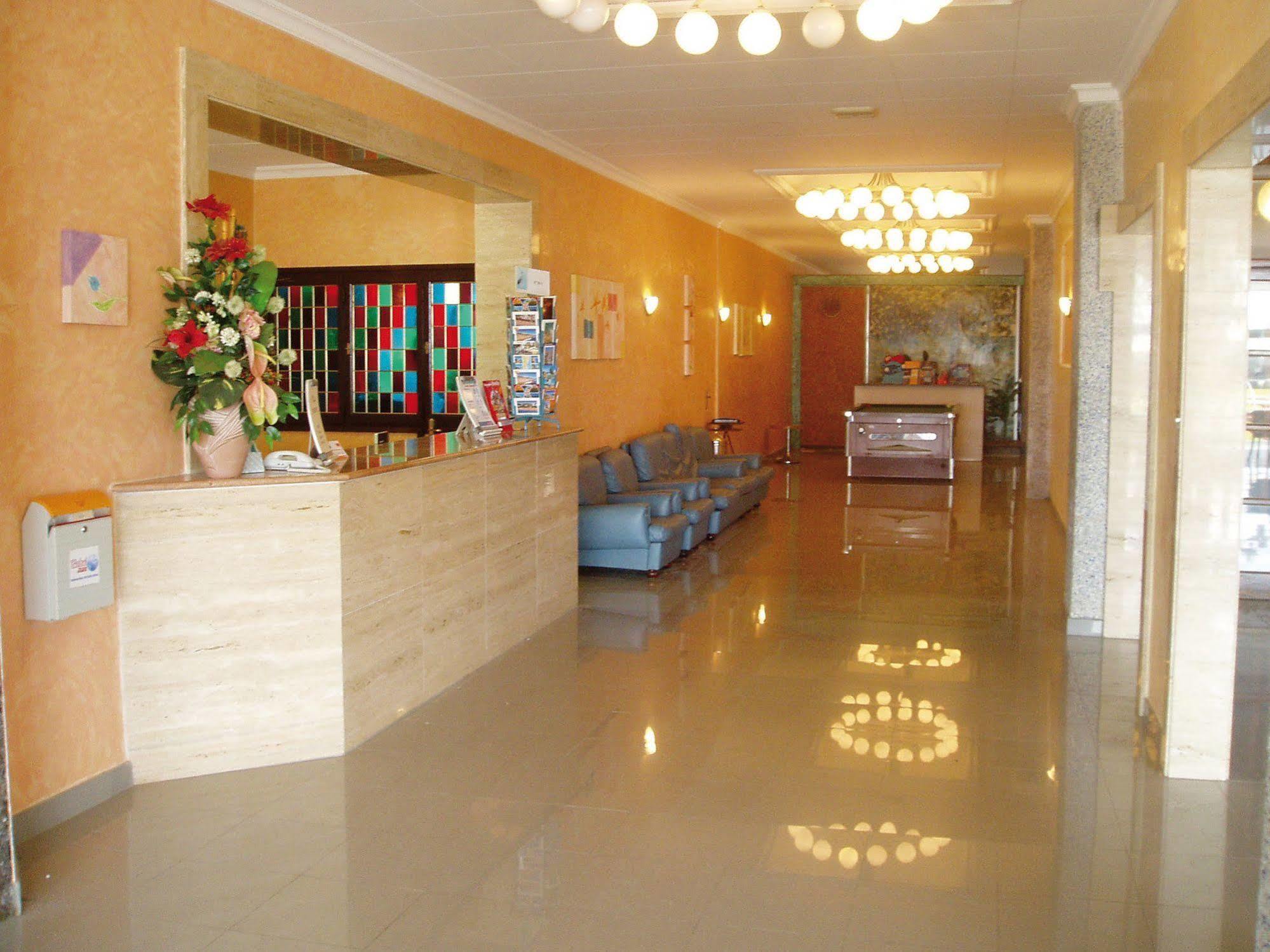 Hotel Fragata Calella Exterior foto