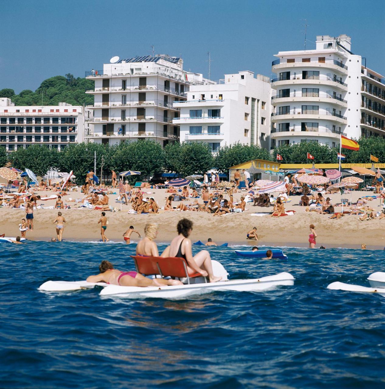 Hotel Fragata Calella Exterior foto